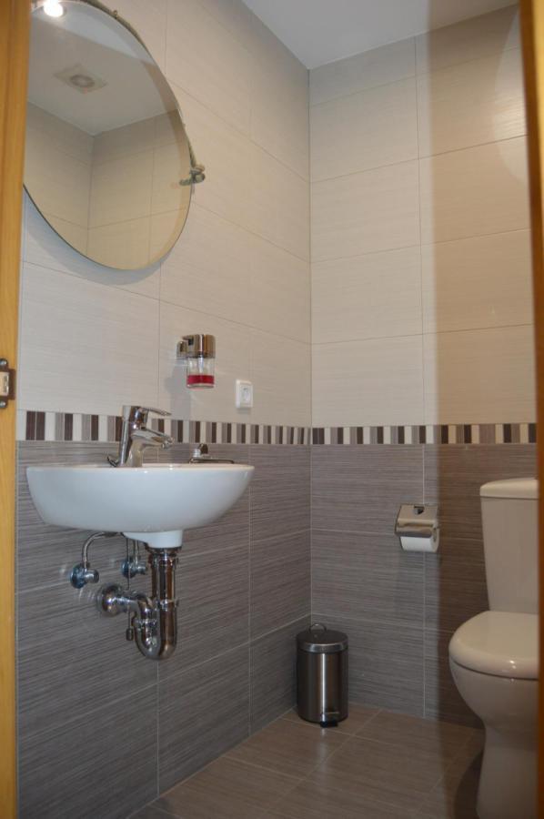 רוזס Apartamento Piscina Viena מראה חיצוני תמונה